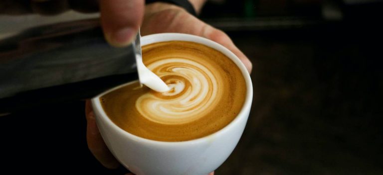 perbedaan cappuccino, latte dan flatwhite kopitem.com